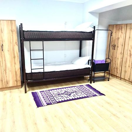Like Home Hostel Na Timiryazeva Almaty Ngoại thất bức ảnh