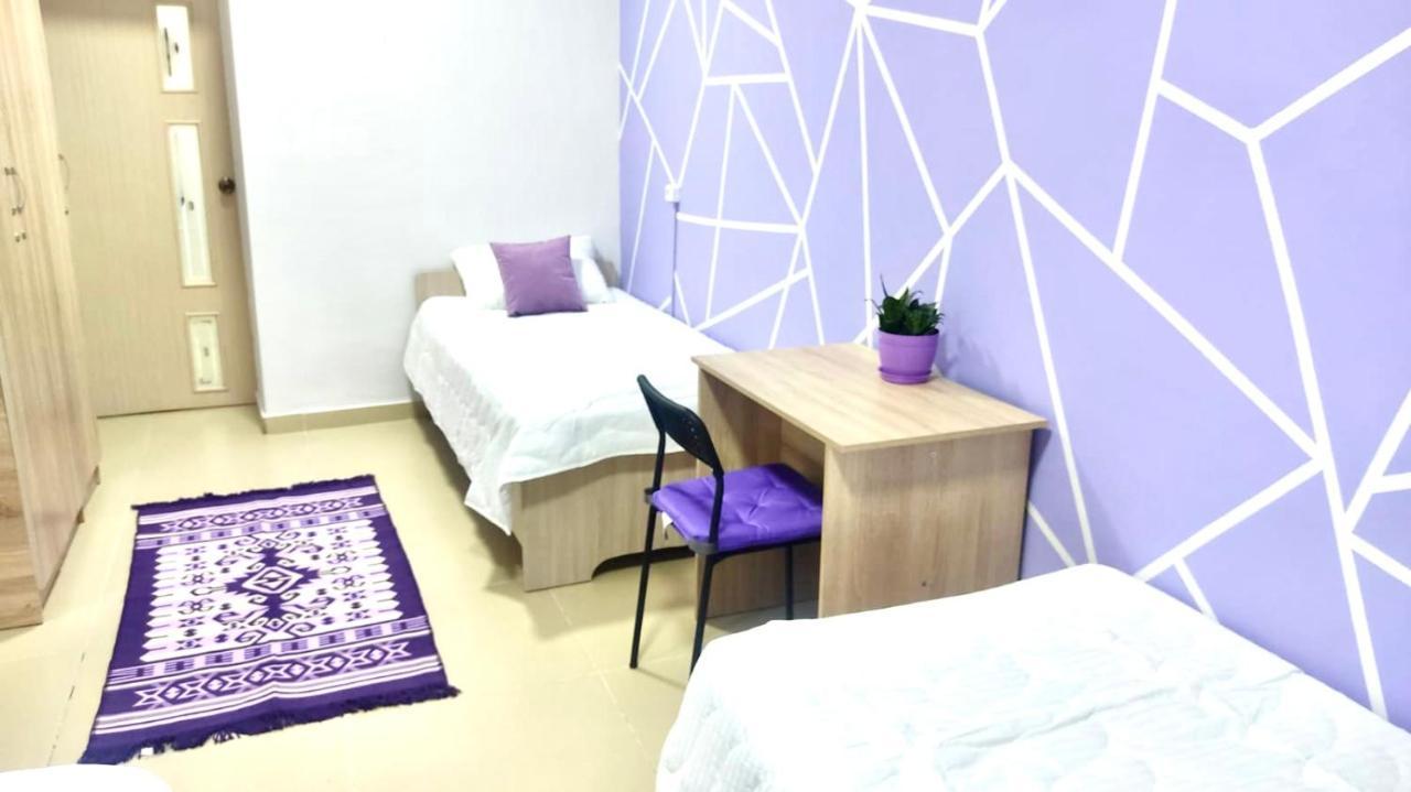 Like Home Hostel Na Timiryazeva Almaty Ngoại thất bức ảnh