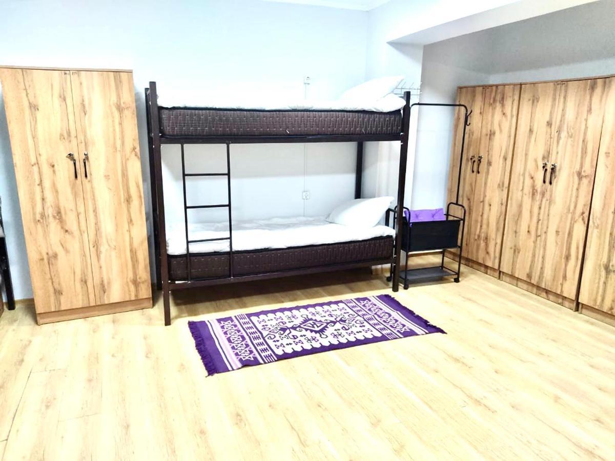 Like Home Hostel Na Timiryazeva Almaty Ngoại thất bức ảnh