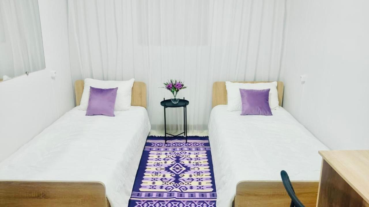 Like Home Hostel Na Timiryazeva Almaty Ngoại thất bức ảnh